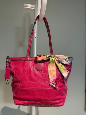 Coach Vintage Pink pebbled Leather Tote with Floral Scarf